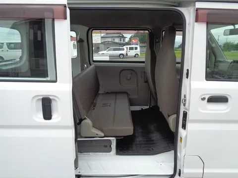 Mitsubishi Minicab Van