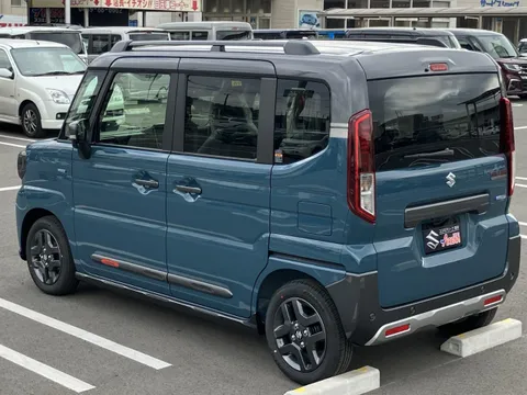Suzuki Spacia Gear