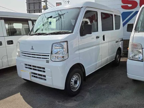 Mitsubishi Minicab Van