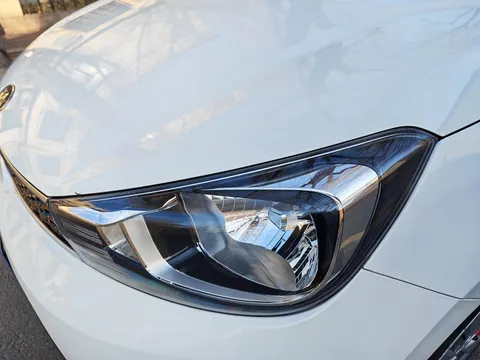Kia Pegas