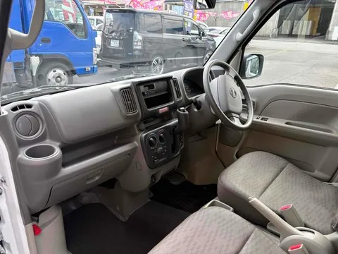 Nissan Clipper