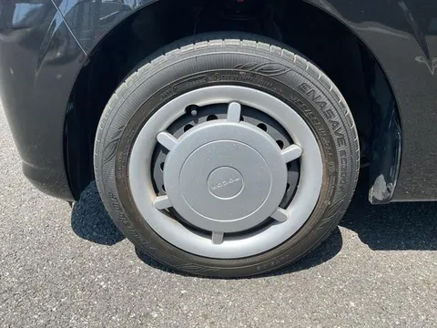 Daihatsu Mira Tocot