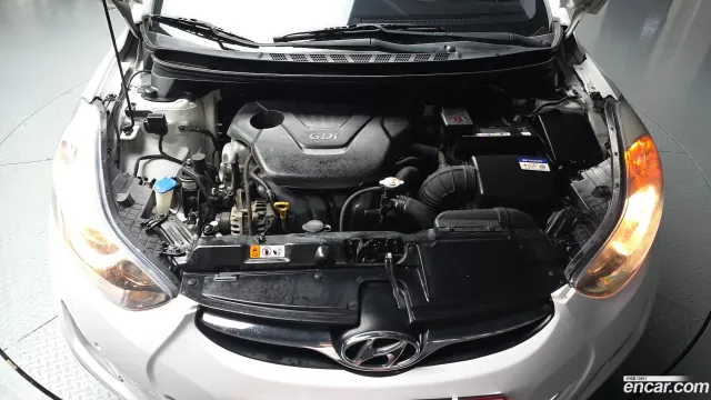 Hyundai Elantra (Avante)