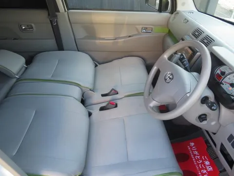 Toyota Pixis Space
