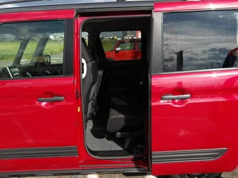 Suzuki Spacia Gear