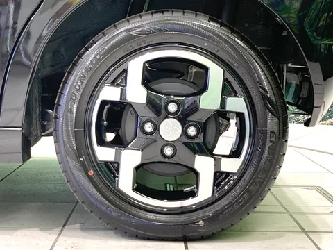 Mitsubishi Delica Mini