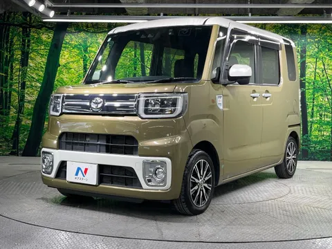 Toyota Pixis Mega