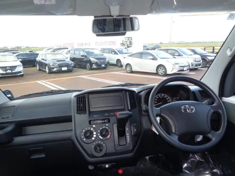Toyota TownAce Van