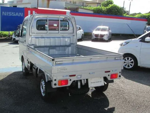Nissan Clipper Truck
