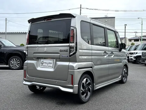Suzuki Spacia Custom