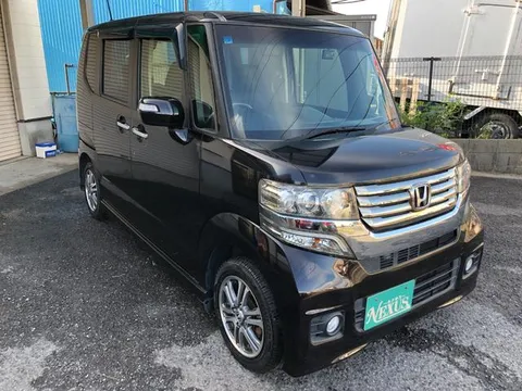 Honda N-BOX Plus Custom