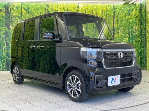 Honda N-BOX Custom