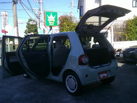 Daihatsu Mira Tocot