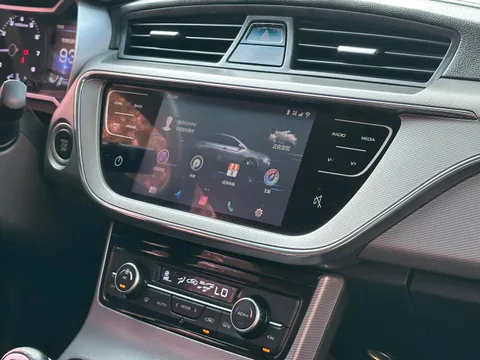 Geely Emgrand GL