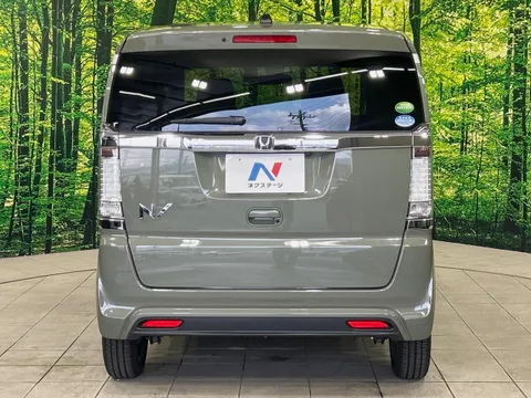 Honda N-BOX Slash
