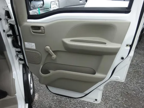 Nissan Clipper