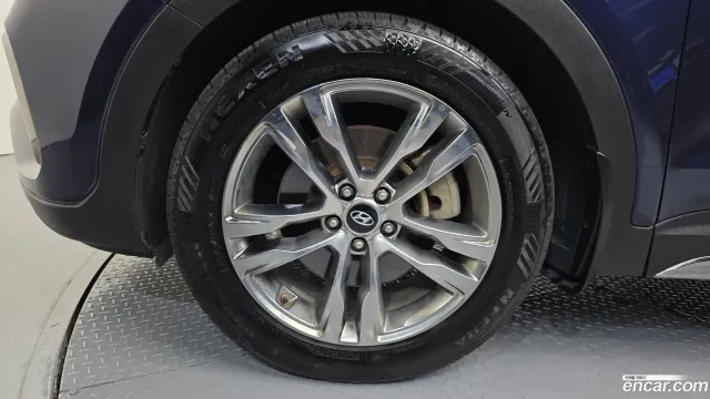 Hyundai Grand Santa Fe (Maxcruz)