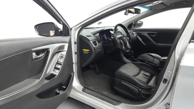 Hyundai Elantra (Avante)