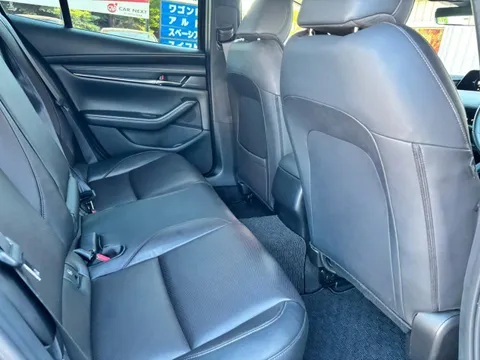 Mazda MAZDA3 Sedan