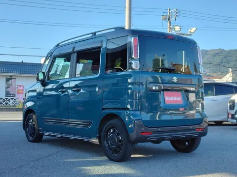 Suzuki Spacia Gear