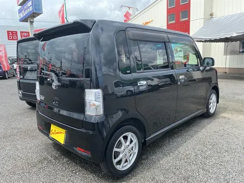 Toyota Pixis Space