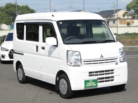 Mitsubishi Minicab Van