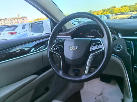 Cadillac XTS
