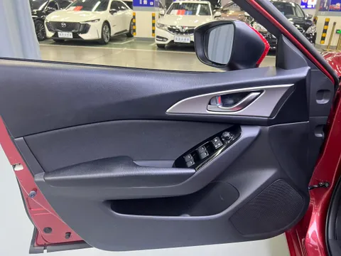 Mazda Mazda 3