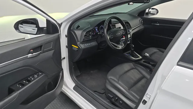 Hyundai Elantra (Avante)