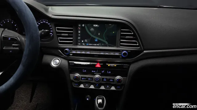 Hyundai Elantra (Avante)