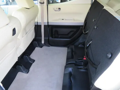 Honda N-BOX Slash