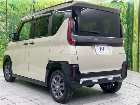 Mitsubishi Delica Mini