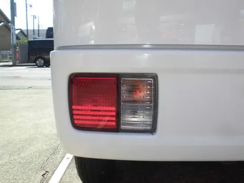 Mitsubishi Minicab Van