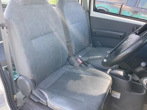 Mitsubishi Minicab Van