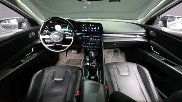 Hyundai Elantra (Avante)