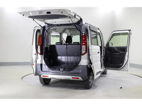 Suzuki Spacia Gear