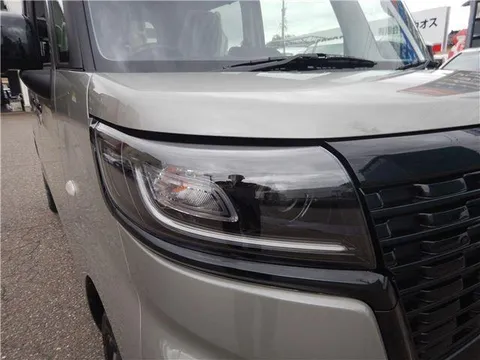 Suzuki Spacia Base