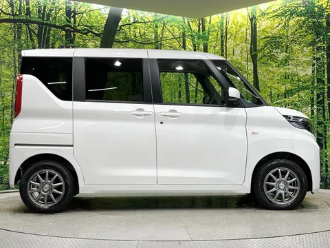 Mitsubishi eK Space