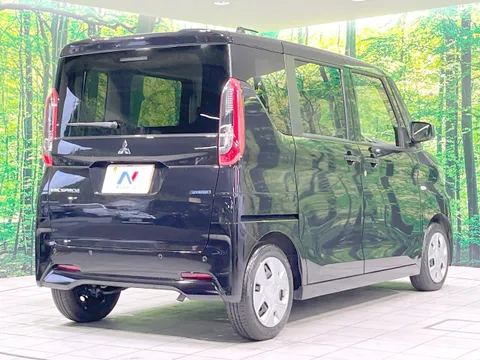Mitsubishi eK Space