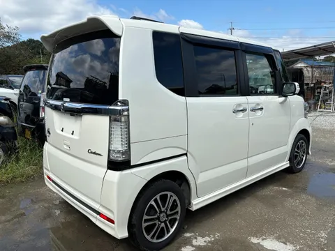 Honda N-BOX Plus Custom
