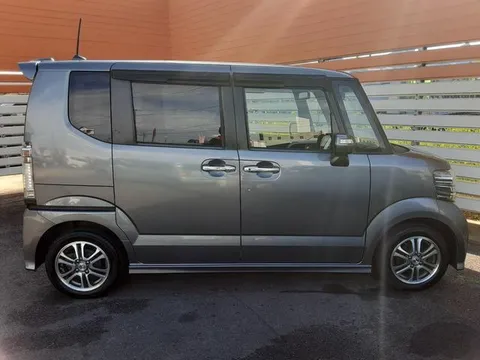 Honda N-BOX Plus Custom