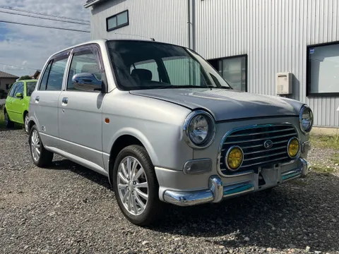 Daihatsu Mira Gino