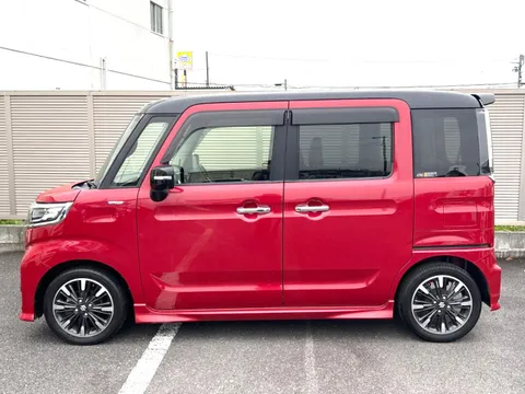 Suzuki Spacia Custom