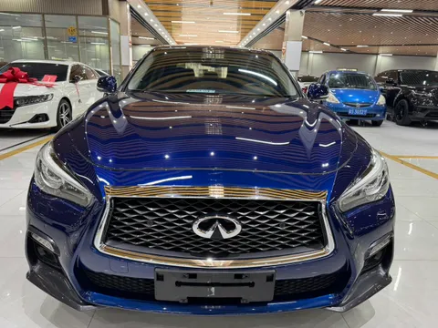 Infiniti Q50L