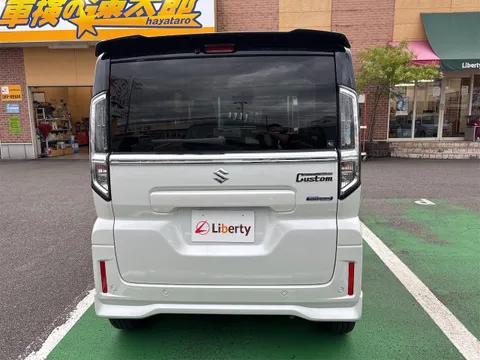 Suzuki Spacia Custom