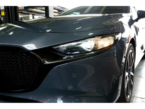 Mazda MAZDA3 Fastback
