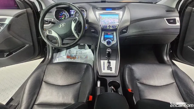 Hyundai Elantra (Avante)