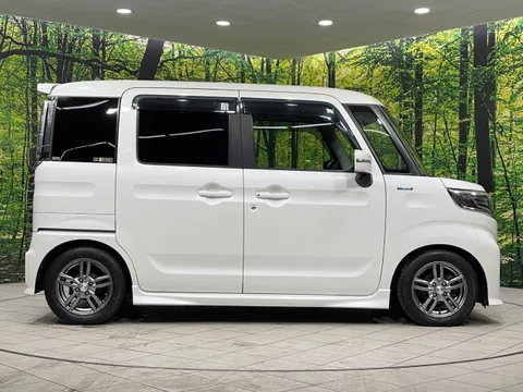 Suzuki Spacia Custom