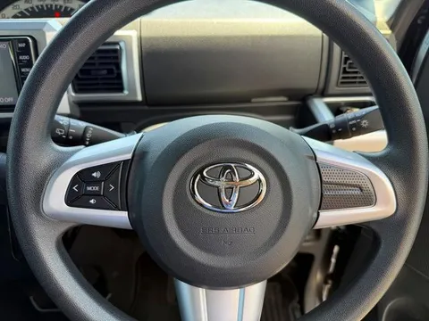 Toyota Pixis Mega