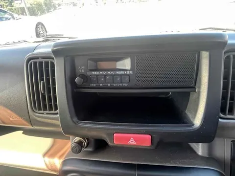 Mitsubishi Minicab Van